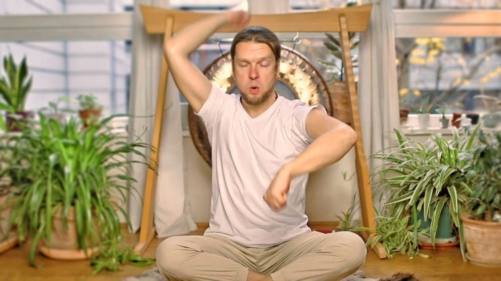Медитация для реализация внутреннего гнева, медитация кулаки гнева Кундалини йога